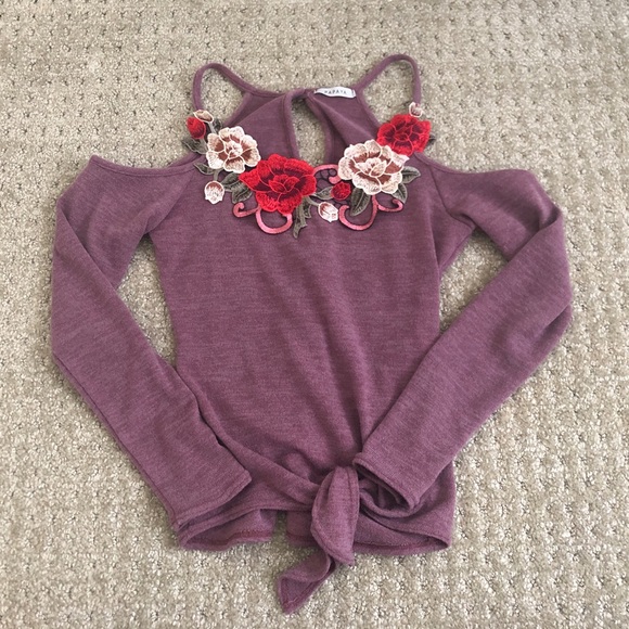 Rose Top - Picture 1 of 2